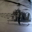 Jean Moine et son Bell 47 au Col du midi  plus de 3000 o il ralisera le premier sauvetage aussi haut - Photo  X - Collection JMP - En cas d'observation sur le copyright de cette photo merci de nous contacter